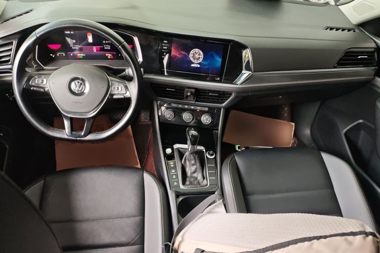Used Volkswagen Sagitar 2021 280TSI DSG Comfort Connect Edition Center Console
