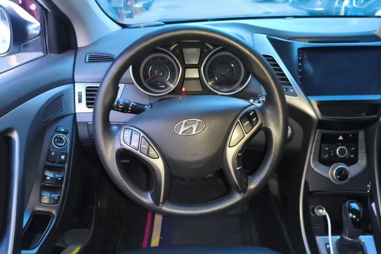 Used Hyundai Elantra (5th Generation / Langdong) 2015 1.6L Automatic Leading Model Steering Wheel