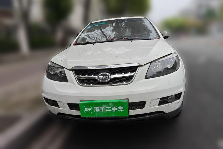 Used BYD S6 2014 2.0L Manual Luxury 5-Seater
