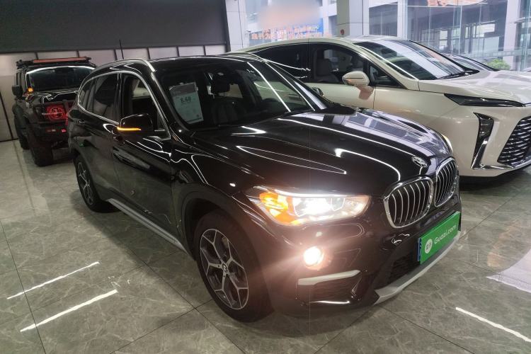 Used BMW X1 2016 sDrive20Li Luxury Model Front Right 45 Deg