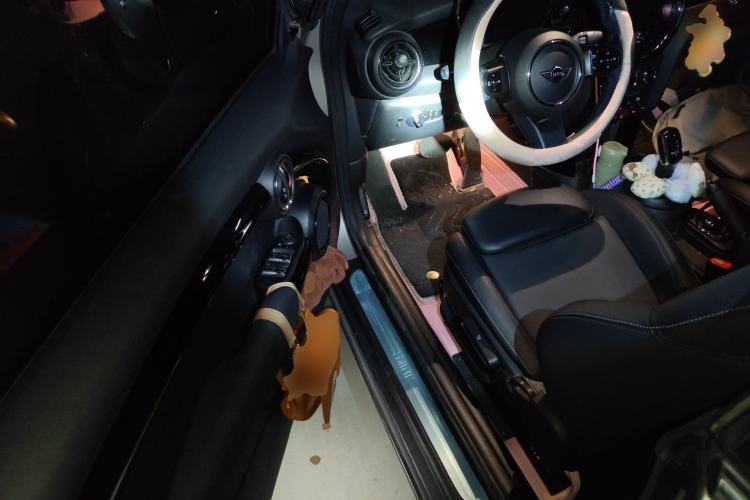 Used MINI 2022 1.5T COOPER CABRIO Classic Edition Driver Seat