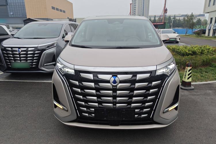 Used Denza D9 2022 DM-i 970 Four-Wheel Drive Flagship Model
