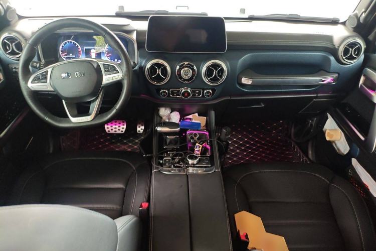 Used BAIC Off-Road BJ40 2022 2.0T Automatic Four-Wheel Drive Ring of the Tower Champion Edition Center Console
