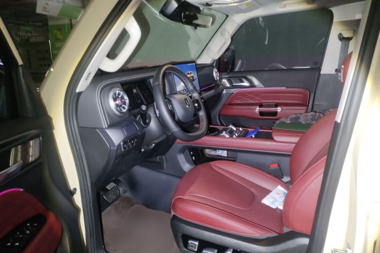 Used Tank 300 2025 2.4T Diesel Version