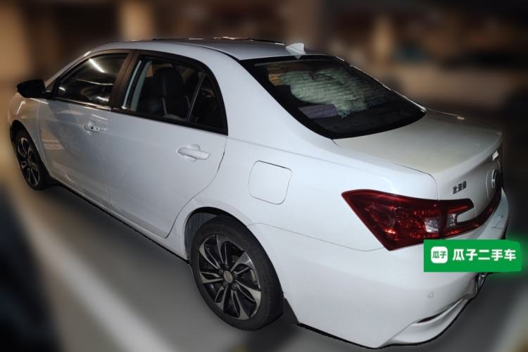 Used BYD Qin New Energy 2015 1.5T Dual-Crown Flagship Edition
