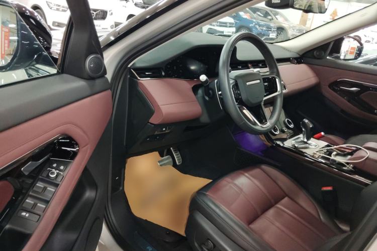 Used Land Rover Range Evoque 2022 Facelifted Aurora L 249 PS R-Dynamic Luxury Edition Driver Seat