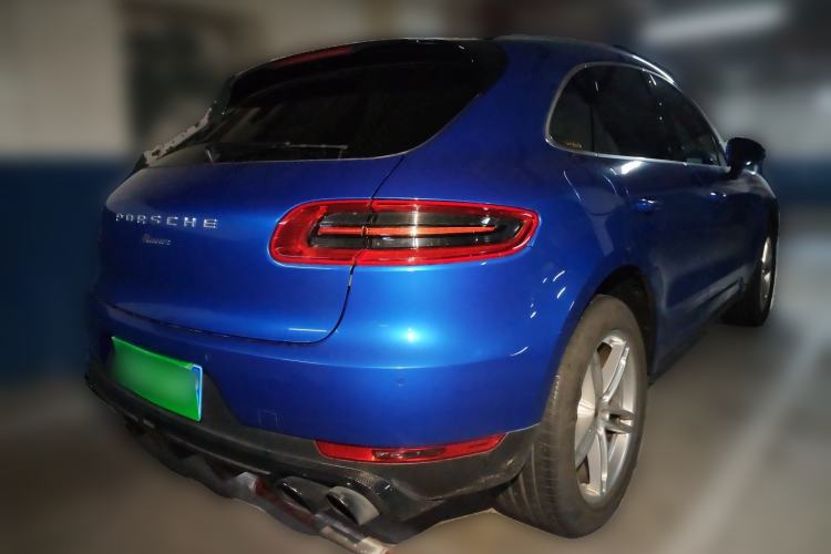 Used Porsche Macan 2017 Macan 2.0T Rear Right 45 Deg