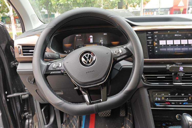 Used Volkswagen Tharu 2022 280TSI Two-Wheel-Drive Luxury Edition Steering Wheel