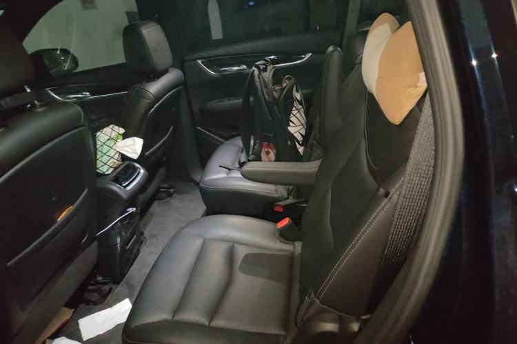 Used Cadillac XT6 2022 2.0T Six-Seater Two-Wheel-Drive Luxury Version
