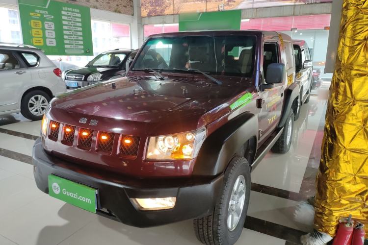 Used BAIC Off-Road BJ40 2014 2.4L Manual Cross-Country Edition
