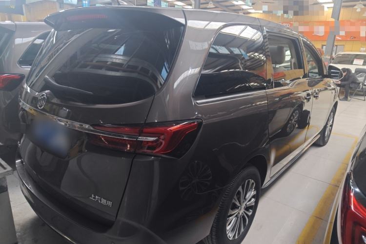 Used Buick GL8 2023 Facelifted Land Cruiser Executive Luxury Version