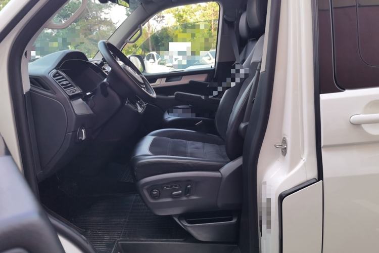 Used Volkswagen Multivan 2017 2.0 TSI 4x4 Explorer Edition 7-Seater
