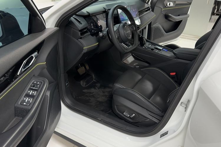 Used Lynk & Co 03 2023 1.5TD DCT JingPro
