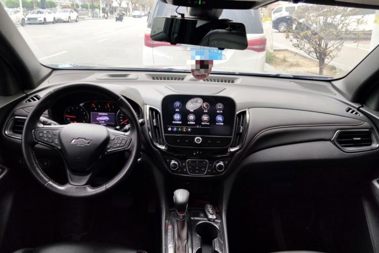 Used Chevrolet Equinox 2022 Mild Hybrid 550T RS Four-Wheel Drive Intelligent Guardian Edition Center Console