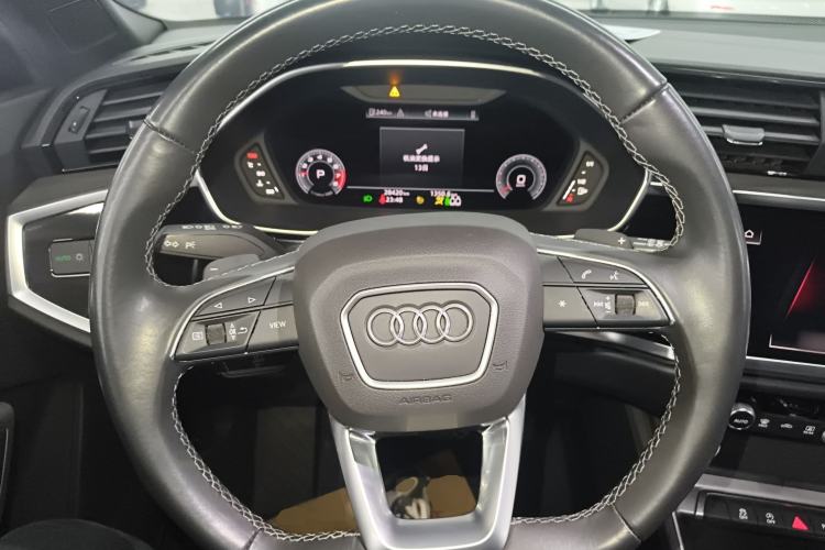 Used Audi Q3 2022 35 TFSI Fashion Dynamic Model Steering Wheel