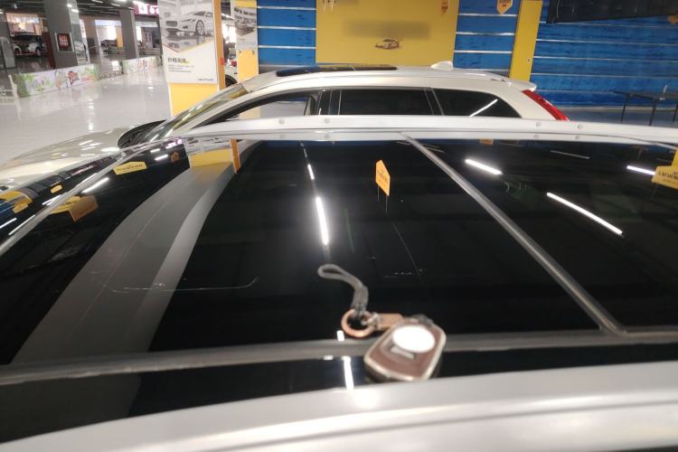 Used Cadillac XT5 2022 2.0T Two-Wheel Drive Luxury Version
