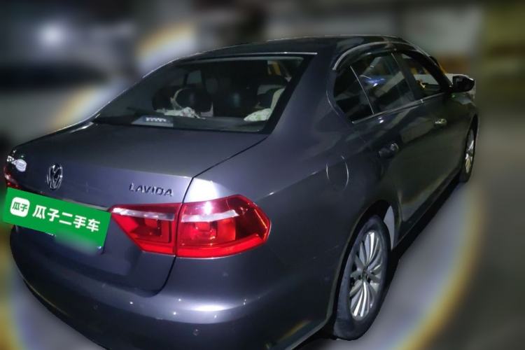 Used Volkswagen Lavida 2013 1.6L Automatic Luxury Edition
