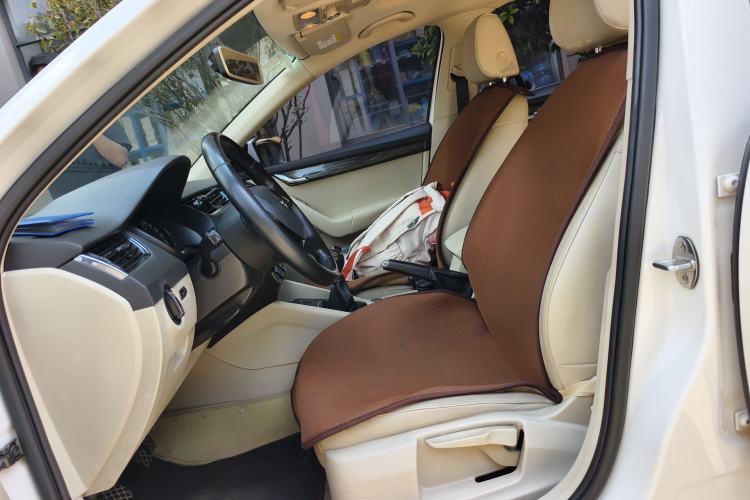 Used Skoda Octavia 2015 1.6L Manual Yijun Edition