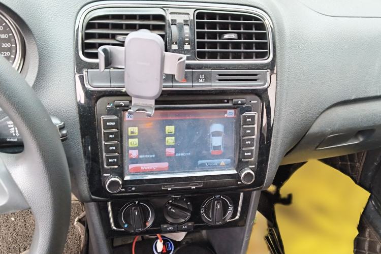 Used Volkswagen Polo 2014 1.6L Automatic 30th Anniversary Edition
