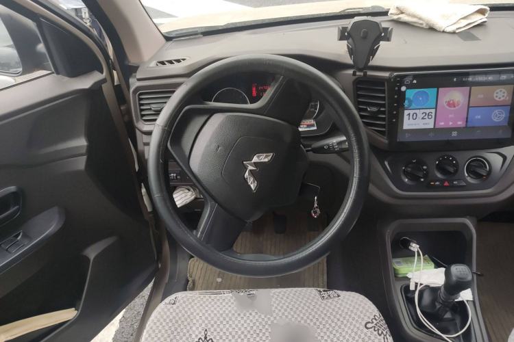 Used Wuling Hongguang V 2019 1.5L Jingqu Version China VI LAR Steering Wheel