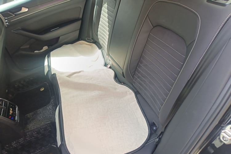 Used Volkswagen Magotan 2020 380TSI DSG Luxury Version Left Rear Seat