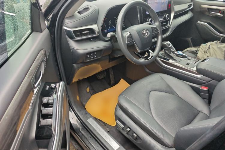 Used Toyota Highlander 2022 Dual-Engine 2.5L Four-Wheel Drive Supreme Edition 7-Seater Driver Seat