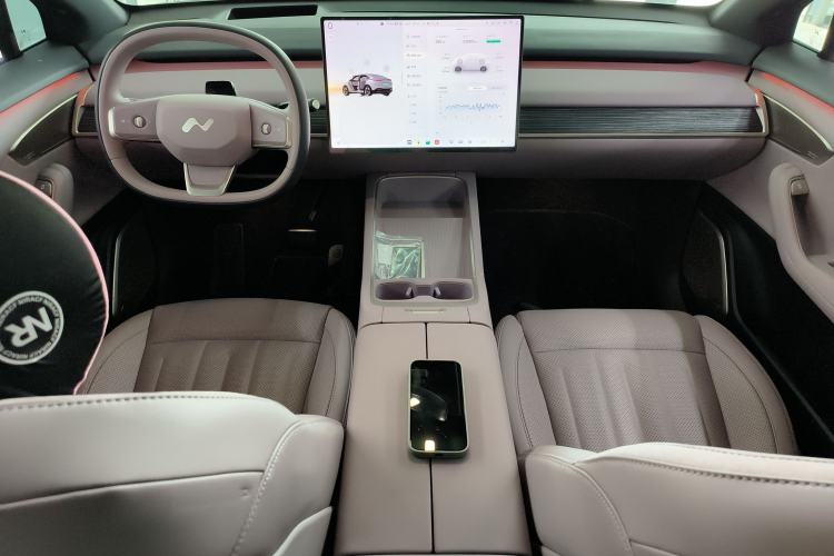 Used ONVO L60 2024 60 kWh Rear-Drive Version
