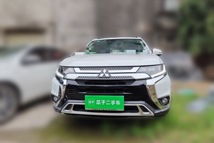 Used Mitsubishi Outlander 2019 2.4L 4x4 Zhi Xiang Edition 7 Seats China VI Standard Front