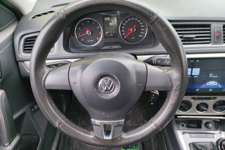 Used Volkswagen Lavida 2013 Restyled Classic 1.6L Manual Comfort Edition Steering Wheel