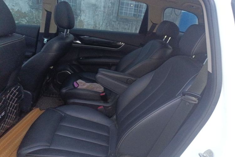 Used BYD Song MAX 2018 1.5T Automatic Smart Connect Elite Model with 6 Seats