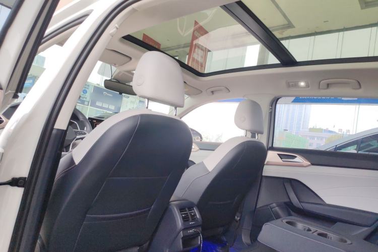 Used Volkswagen Tharu 2024 300TSI Two-Wheel-Drive Full Moon Edition
