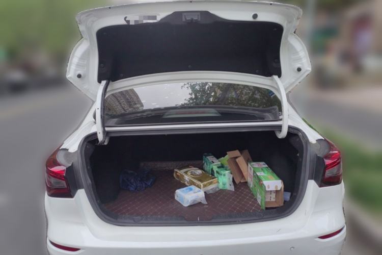 Used CHANGAN Eado 2018 1.6L GDI Automatic LingShang Model Trunk