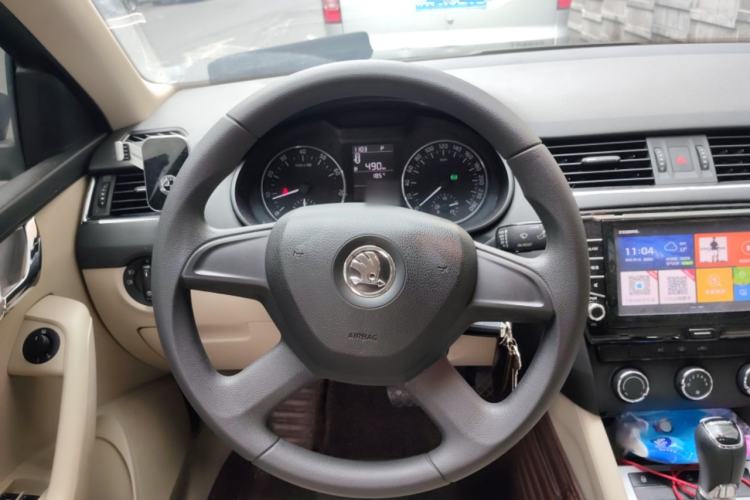 Used Skoda Octavia 2015 1.6L Automatic Yijie Edition Steering Wheel
