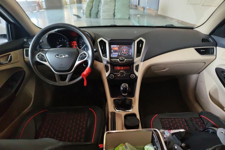 Used Chery Arrizo 7 2015 1.6L Manual ZhiShang Edition Center Console