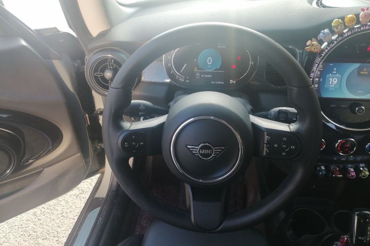 Used MINI 2022 Updated 1.5T COOPER Classic Edition