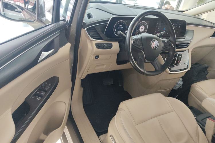 Used Buick GL8 2022 ES Landtrek 653T Luxury Edition
