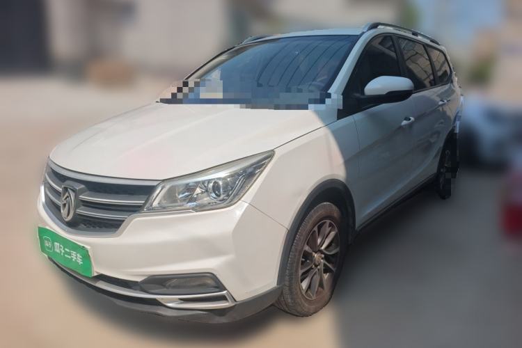 Used Baojun 730 2019 1.5L Manual Fashion Model 7-seater China VI