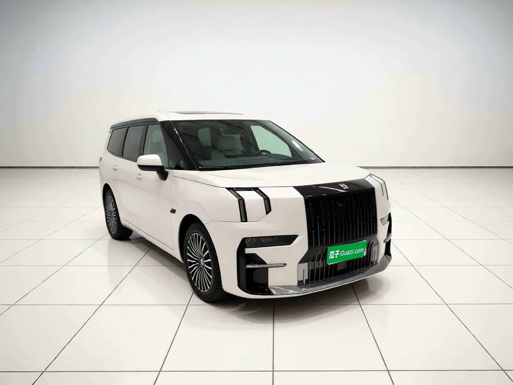 Zeekr 009 2024 7-Seater Walk-Through Version Four-Wheel Drive 108 kWh — снимка 3