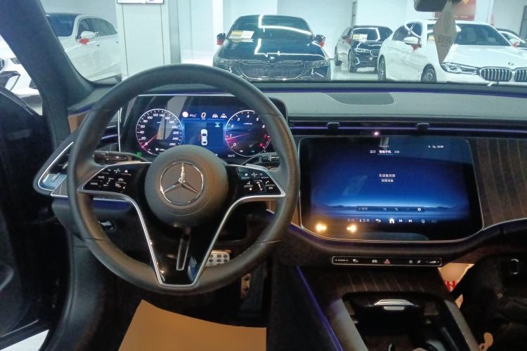 Used Mercedes-Benz E-Class 2024 Refresh E 300 L Stylish Edition
