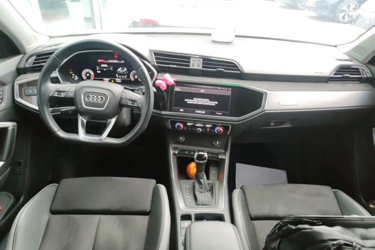 Used Audi Q3 2023 35 TFSI Fashion Dynamic Model (1.4T)
