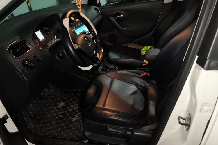 Used Volkswagen Polo 2016 1.6L Automatic Comfort Model Left Front Seat