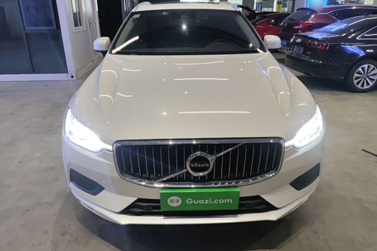 Used Volvo XC60 2019 T5 4x4 Smart Edition China VI Standard