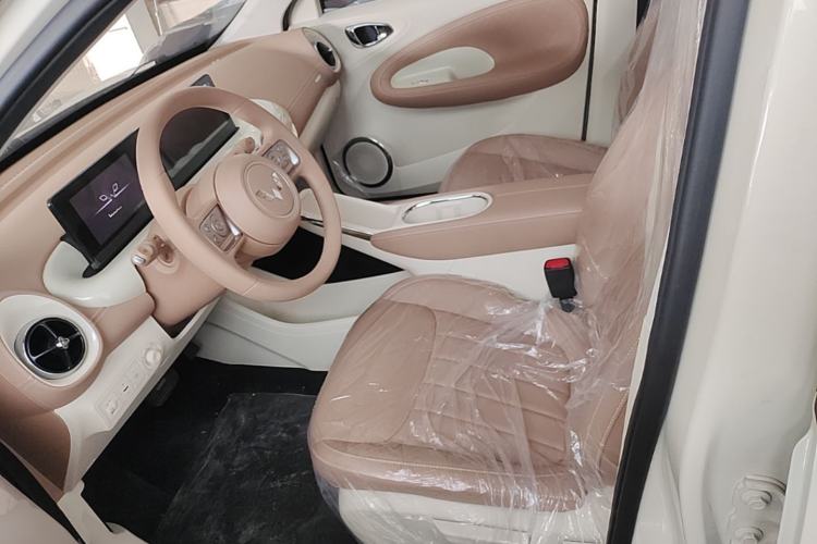 Used Wuling Bingo 2025 333 km Enjoyment Version Left Front Seat