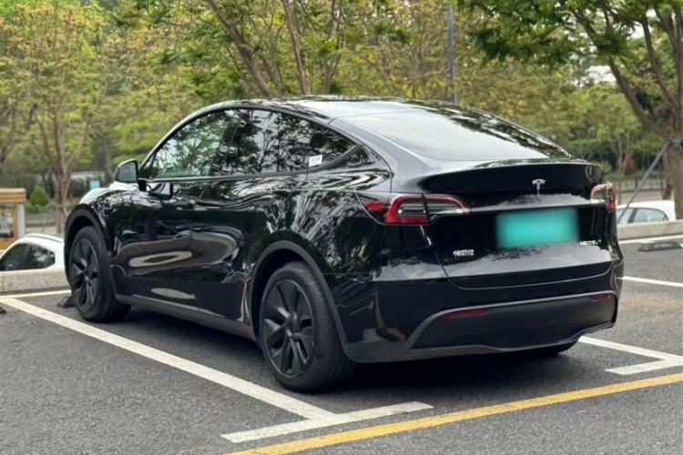 Used Tesla Model Y 2023 Rear-Wheel-Drive Version Exterior 3