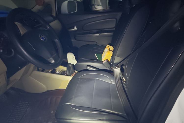 Used Venucia R50 2013 1.6L Manual Fashion Edition