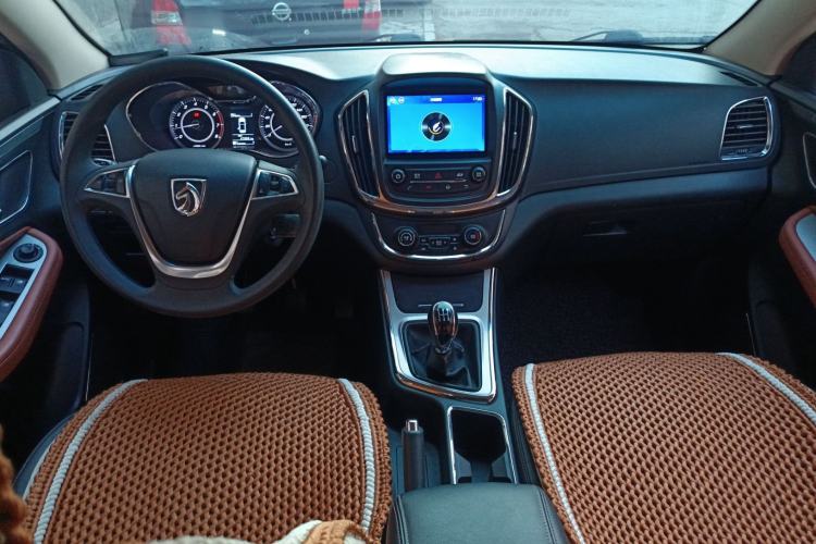 Used Baojun 560 2015 1.8L Manual Elite Edition