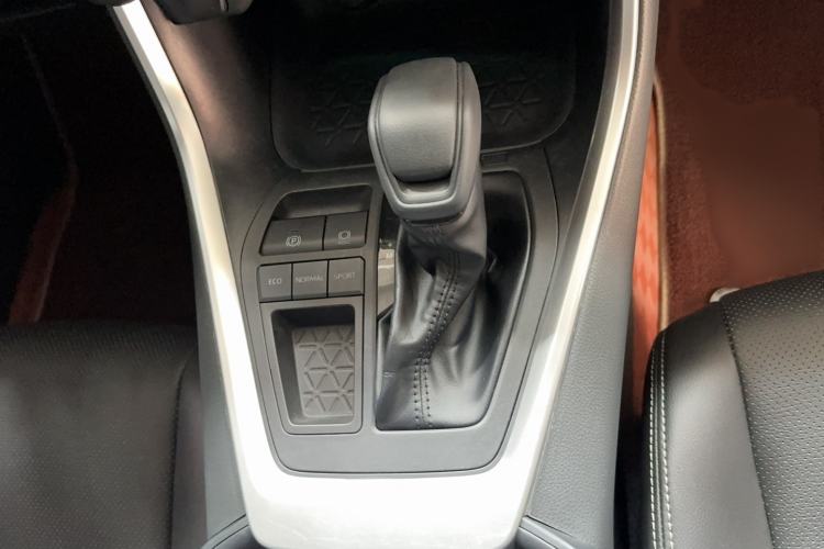 Used Toyota RAV4 2023 2.0L CVT Two-Wheel Drive Urban Edition
