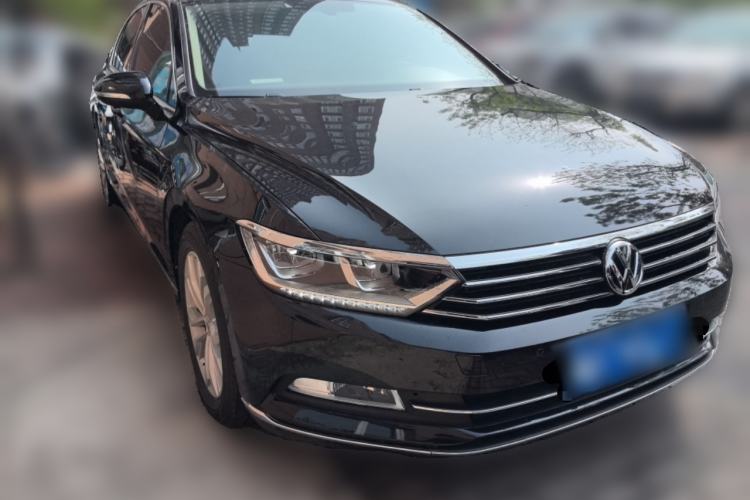 Used Volkswagen Magotan 2018 Facelift 330TSI DSG Luxury Model