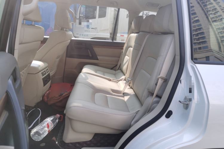 Used Toyota Land Cruiser 