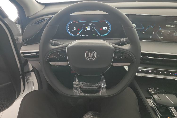 Used Changan Eado 2025 PLUS 1.4T Dual-Clutch High-Energy Version